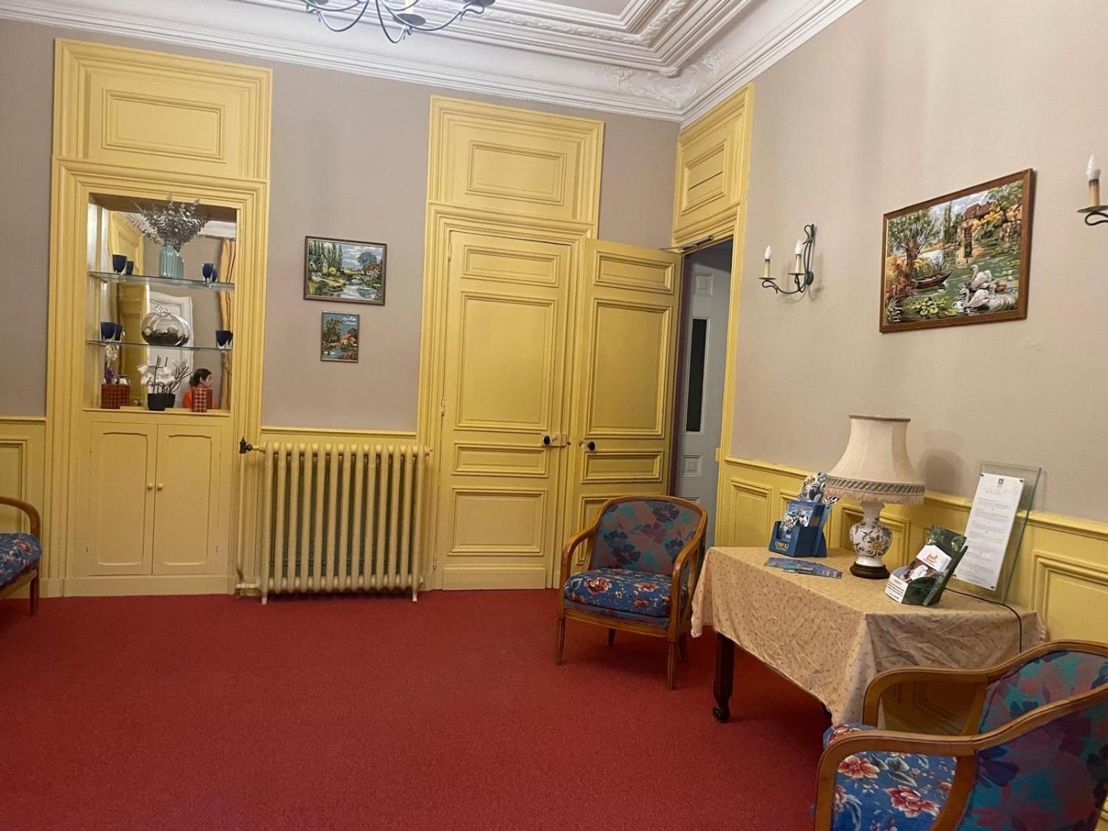 Hotel Le Beau Site Gien Exterior photo