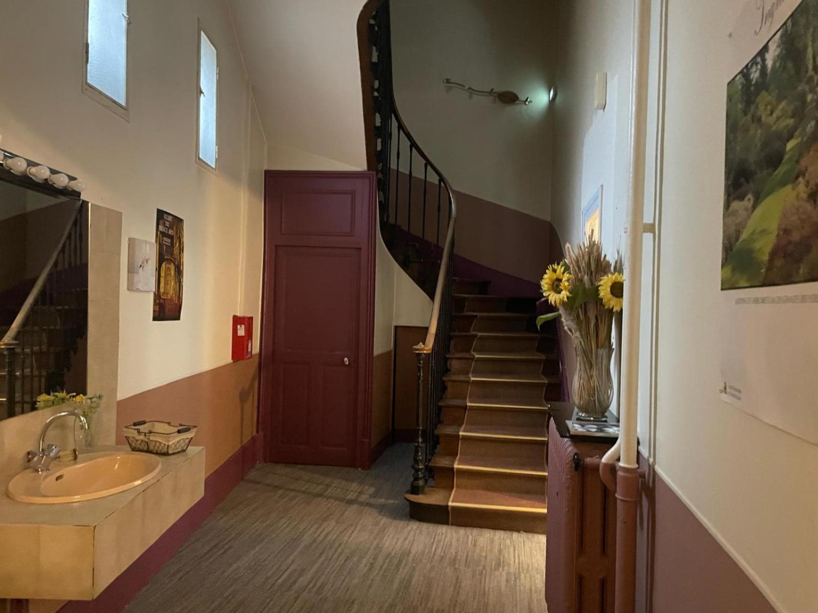Hotel Le Beau Site Gien Exterior photo