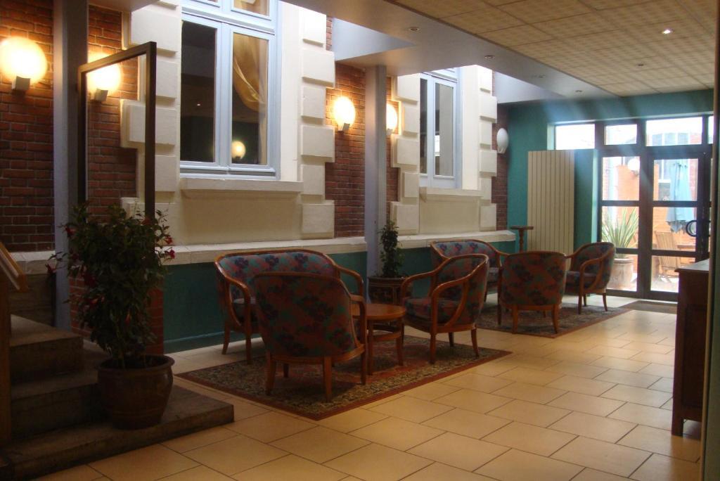 Hotel Le Beau Site Gien Exterior photo
