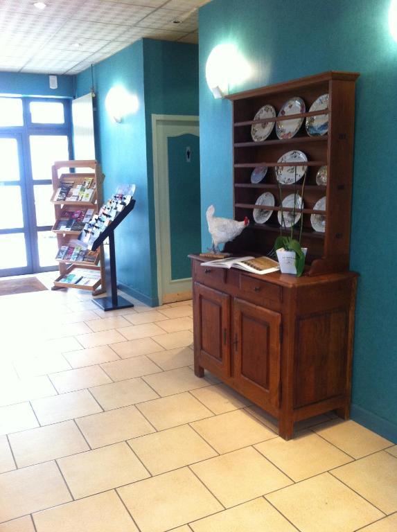 Hotel Le Beau Site Gien Exterior photo